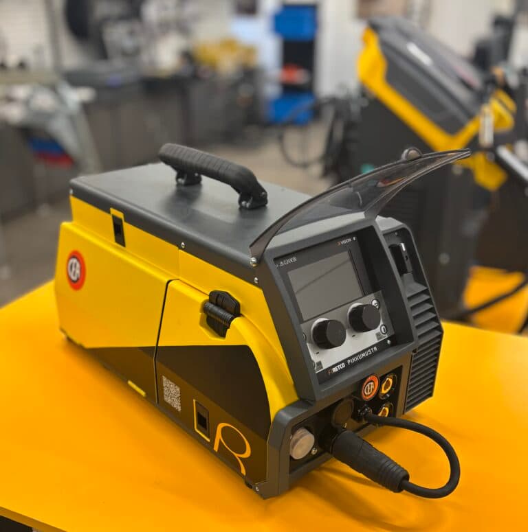 Image of RETCO PIKKUMUSTA YARD MOBILE 306 XV