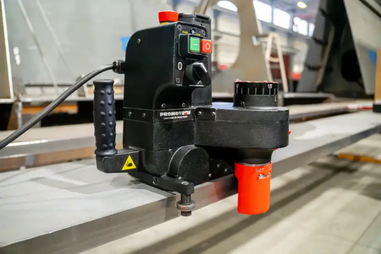 Image of ABM-R5 viisteytyskone automaattisyötöllä